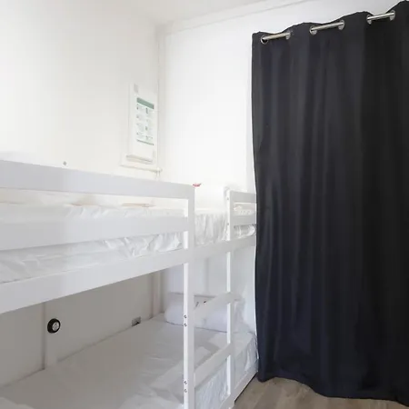 Grand Climatise A La Avec Garage Prive アパート
