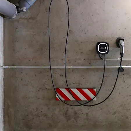 Grand Climatise A La Avec Garage Prive La Grande Motte