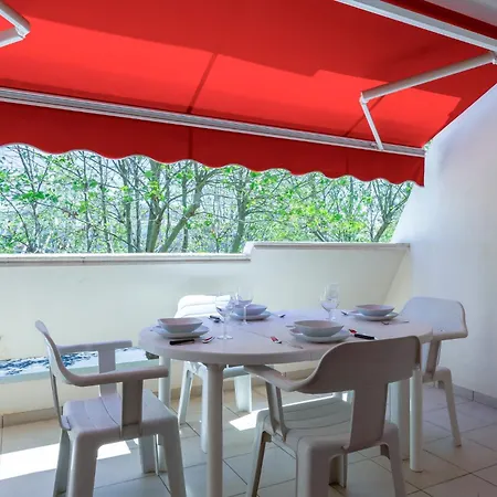 Grand Climatise A La Avec Garage Prive * La Grande Motte